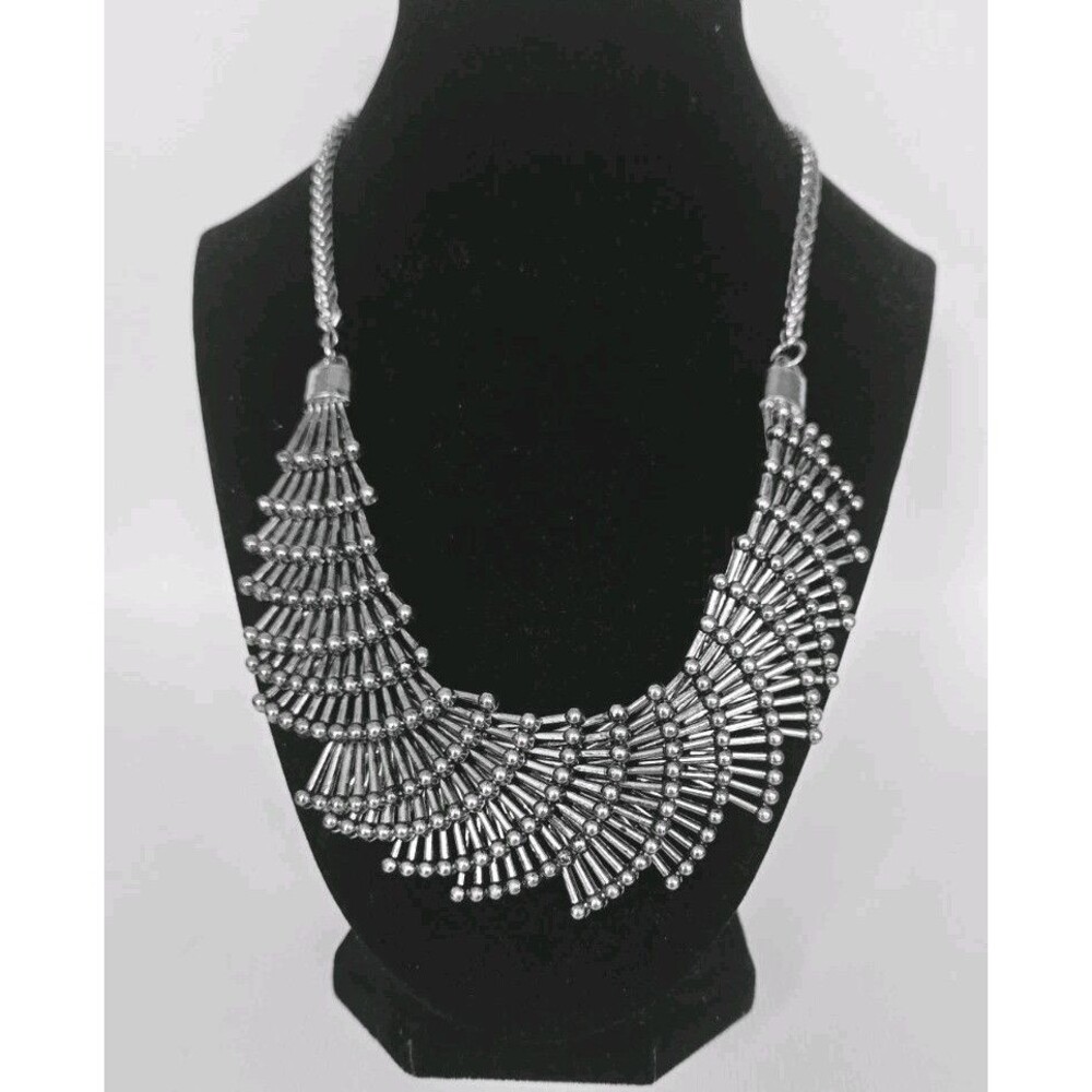 Unbrended Art Deco Silvertone Metal Chain Statement Necklace 20-23"